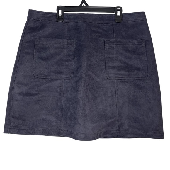 Old Navy Black Faux Suede Pencil Mini Skirt Flat Front Pockets Retro Size 14 - Picture 1 of 10